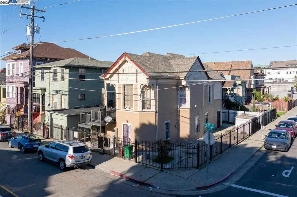 856 21st Street Oakland CA 94607
