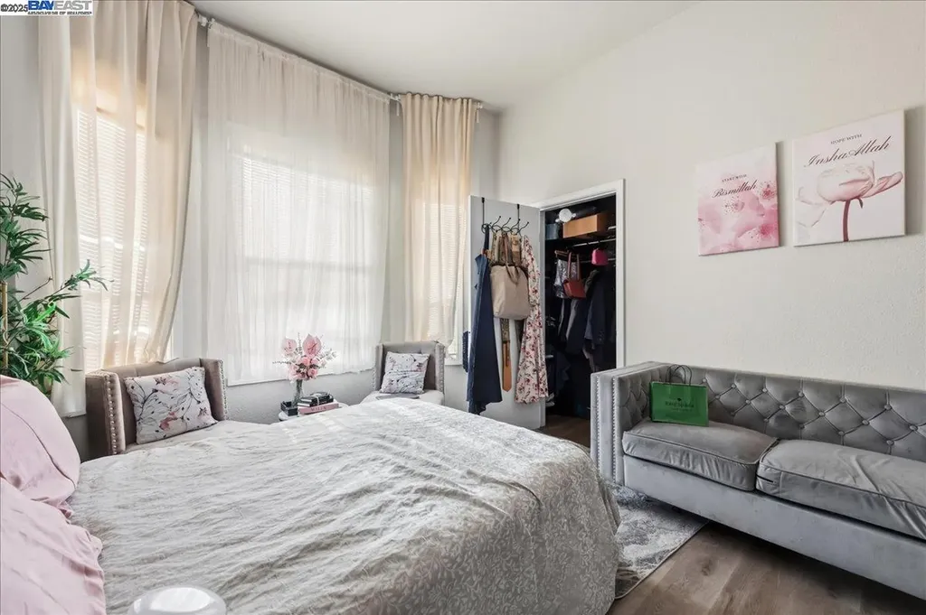 856 21st Street Oakland CA 94607