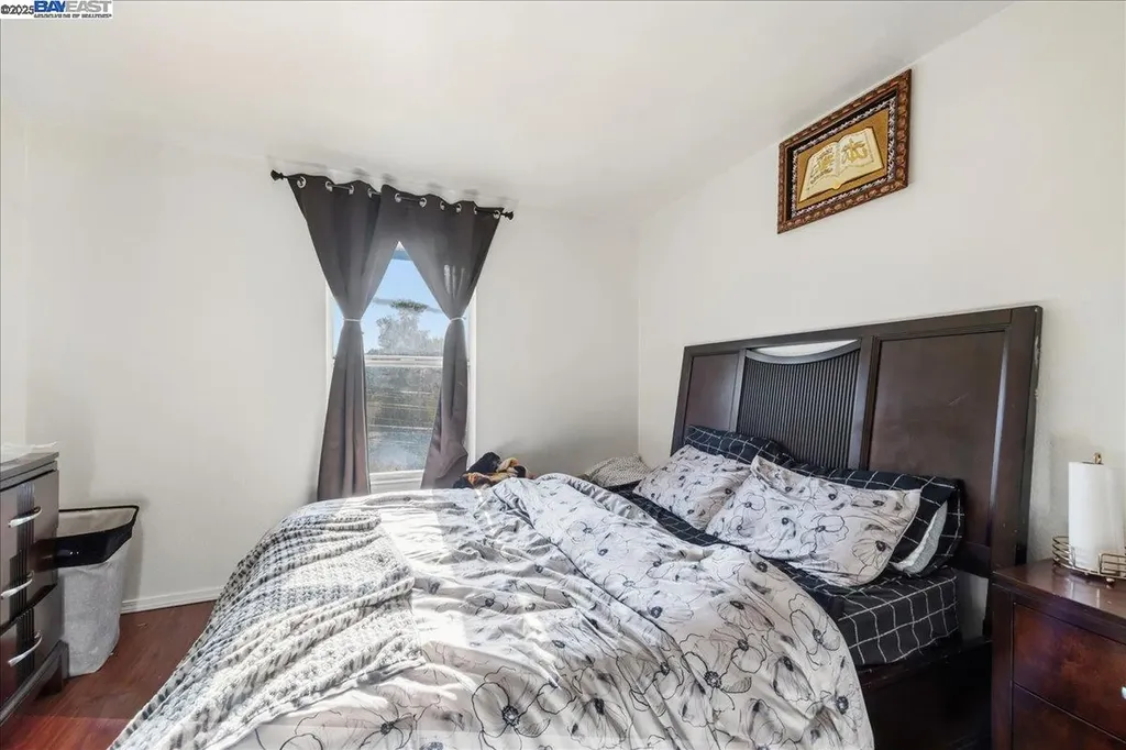 856 21st Street Oakland CA 94607