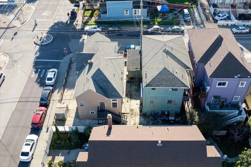856 21st Street Oakland CA 94607