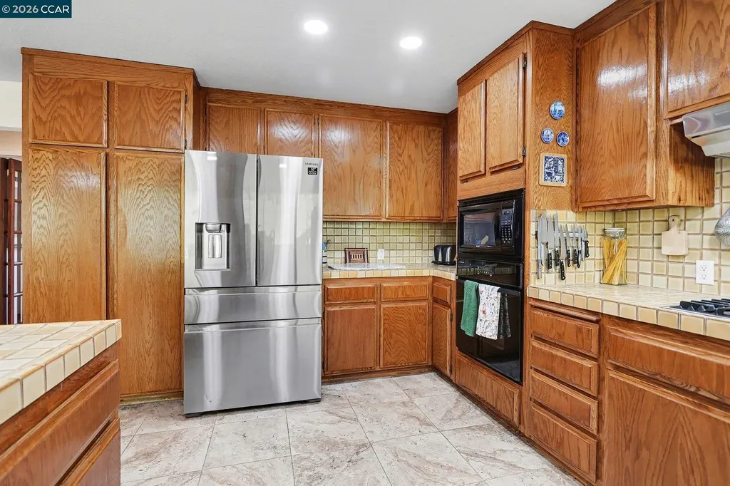 165 Travalini Court El Sobrante CA 94803