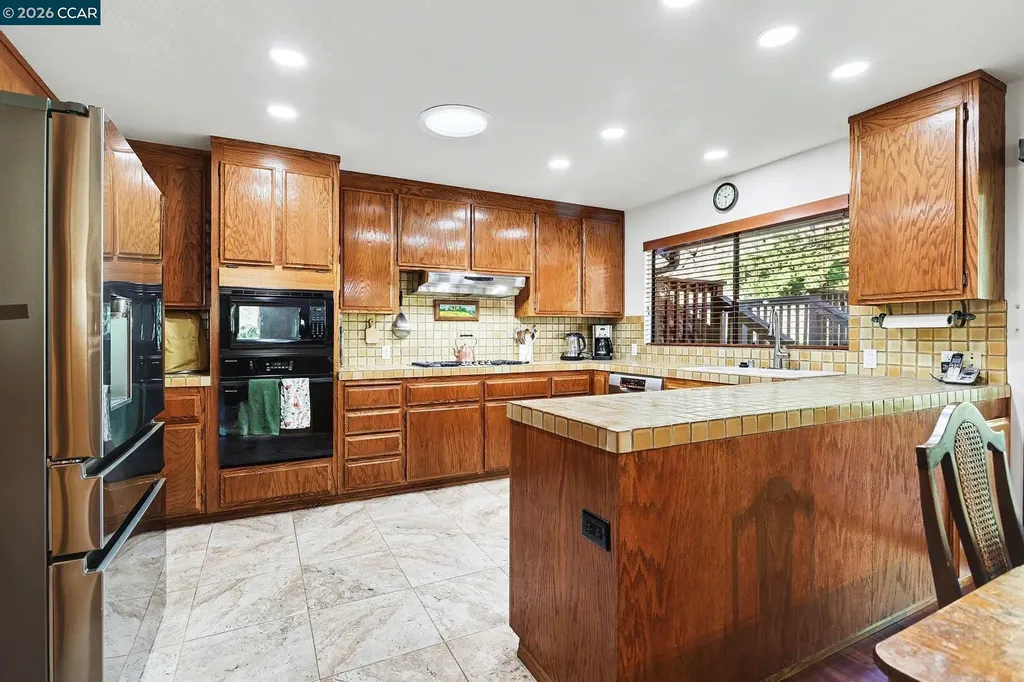 165 Travalini Court El Sobrante CA 94803