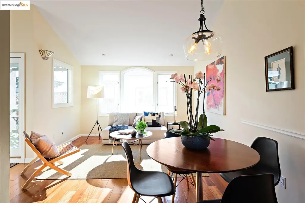 6555 Shattuck Avenue Oakland CA 94609