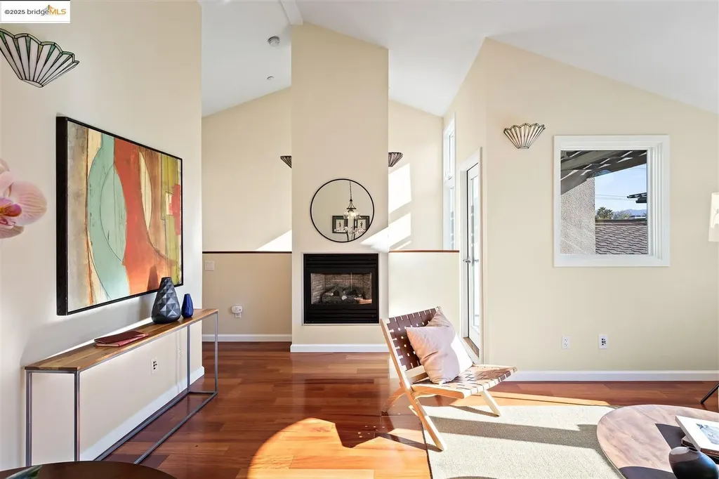 6555 Shattuck Avenue Oakland CA 94609
