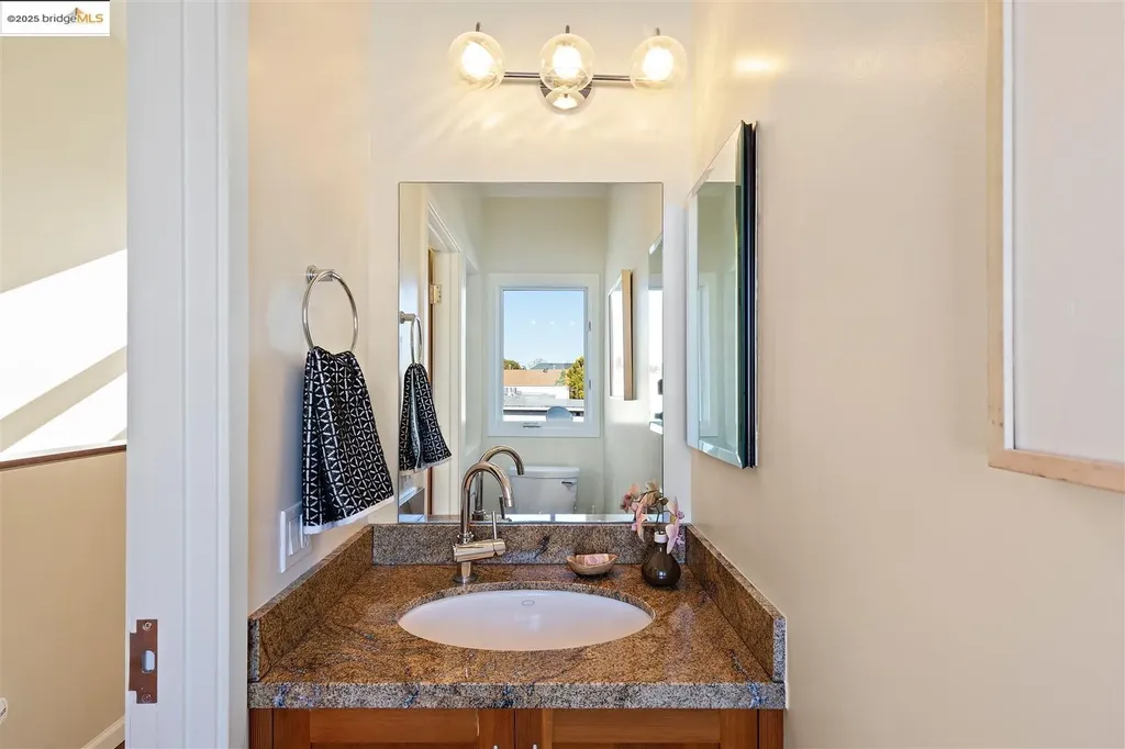 6555 Shattuck Avenue Oakland CA 94609