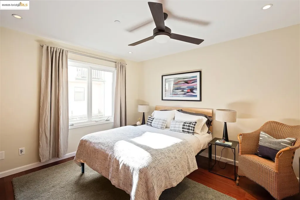 6555 Shattuck Avenue Oakland CA 94609