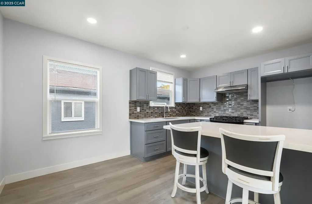 9028 A Street Oakland CA 94603