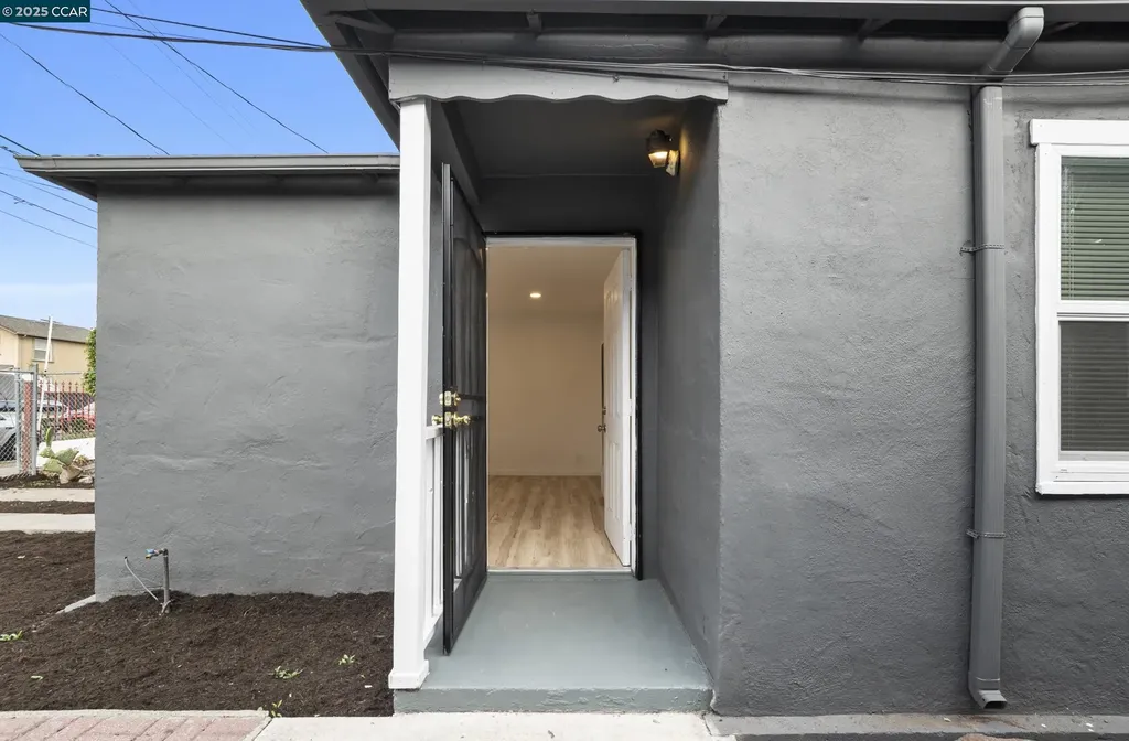 9028 A Street Oakland CA 94603