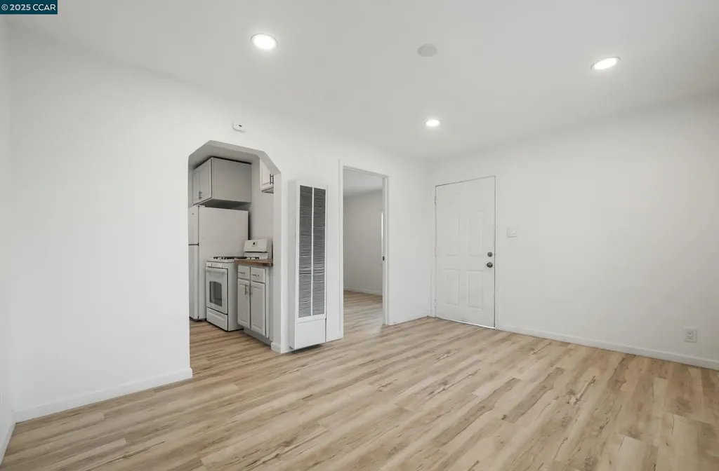 9028 A Street Oakland CA 94603