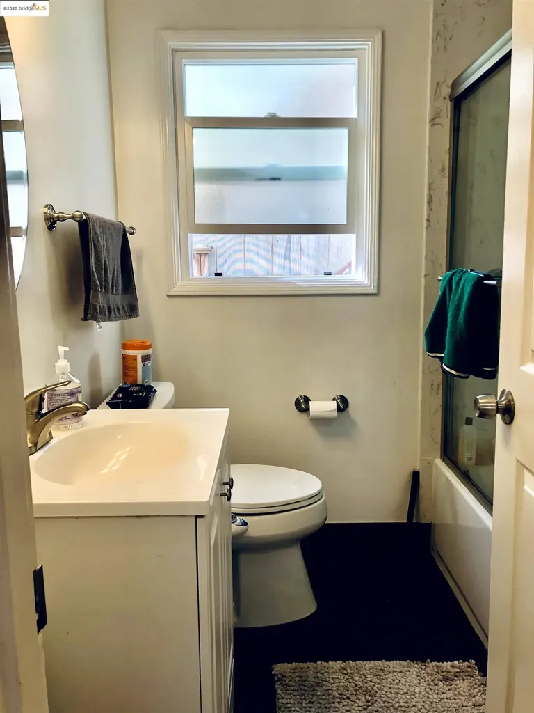 986 Kains Avenue Albany CA 94705