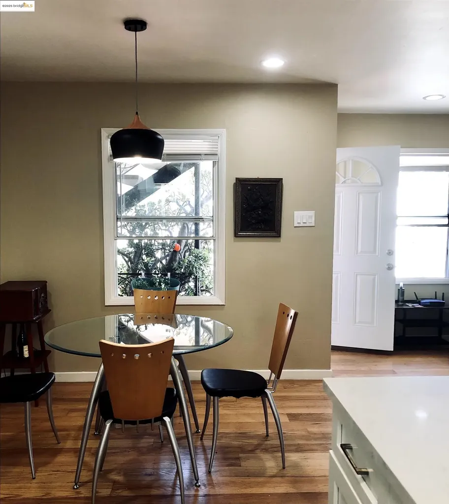 986 Kains Avenue Albany CA 94705