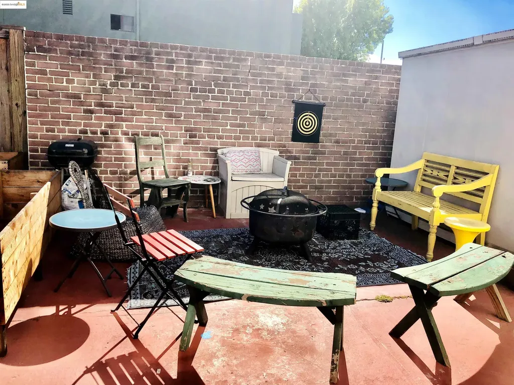 986 Kains Avenue Albany CA 94705