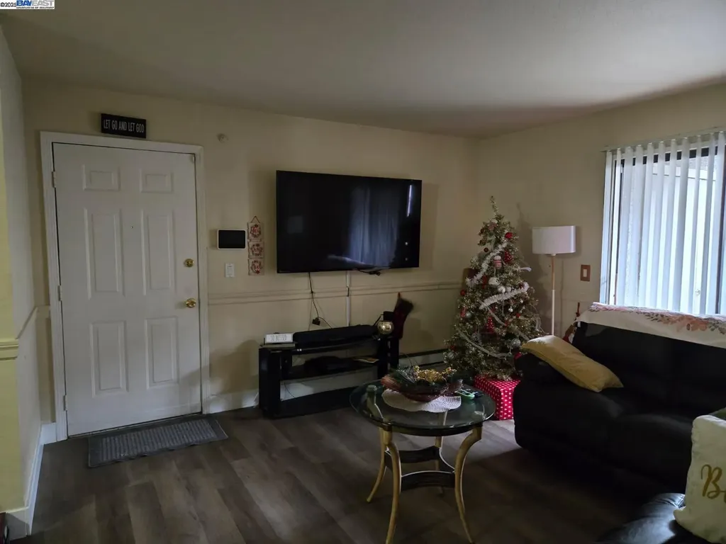 7 Lancaster Circle Bay Point CA 94565