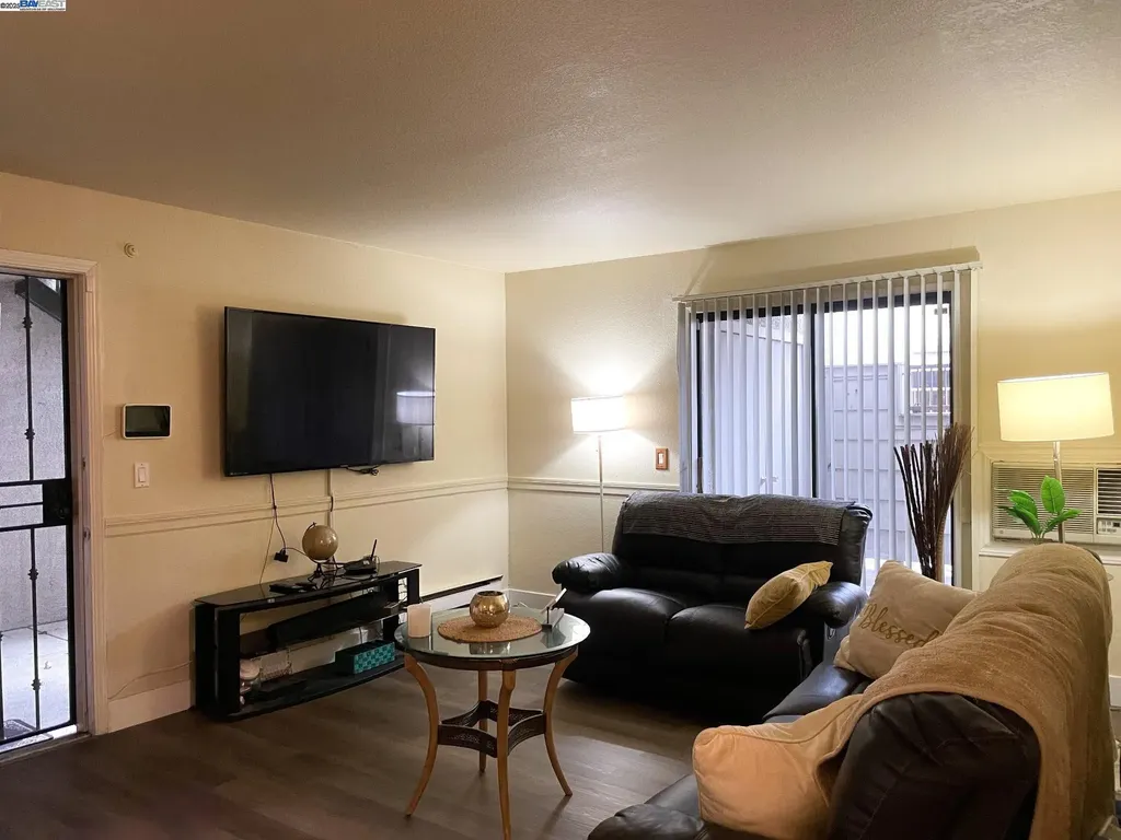 7 Lancaster Circle Bay Point CA 94565