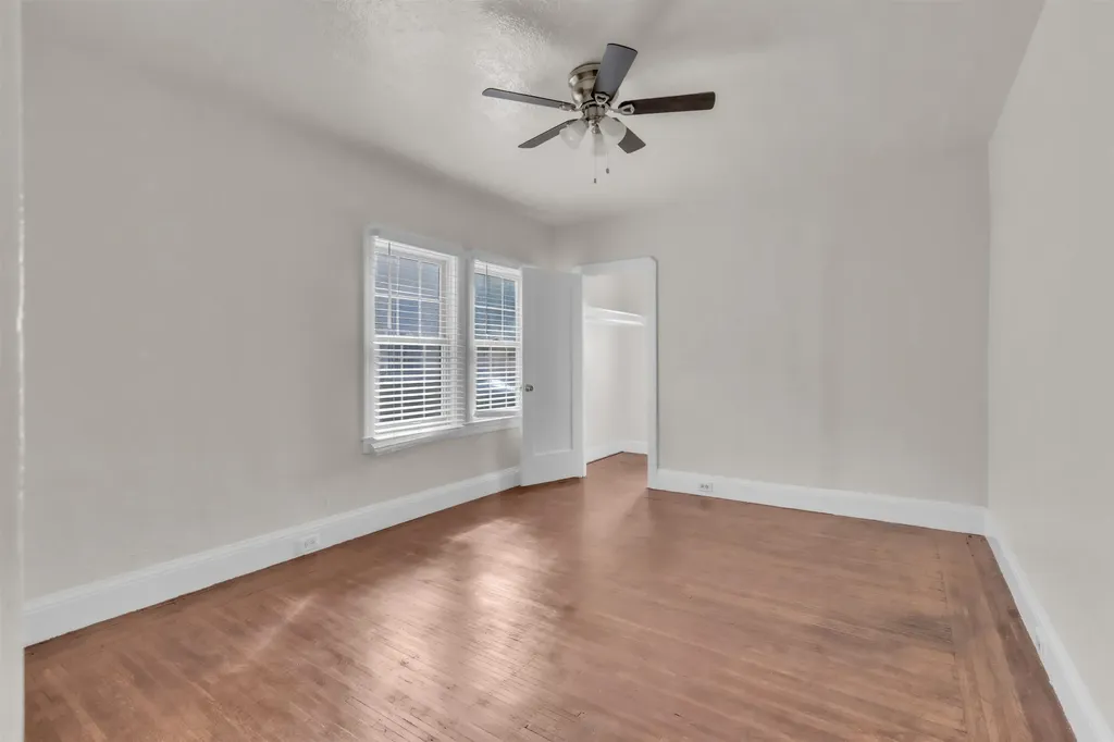 7818 Arthur Street Oakland CA 94605