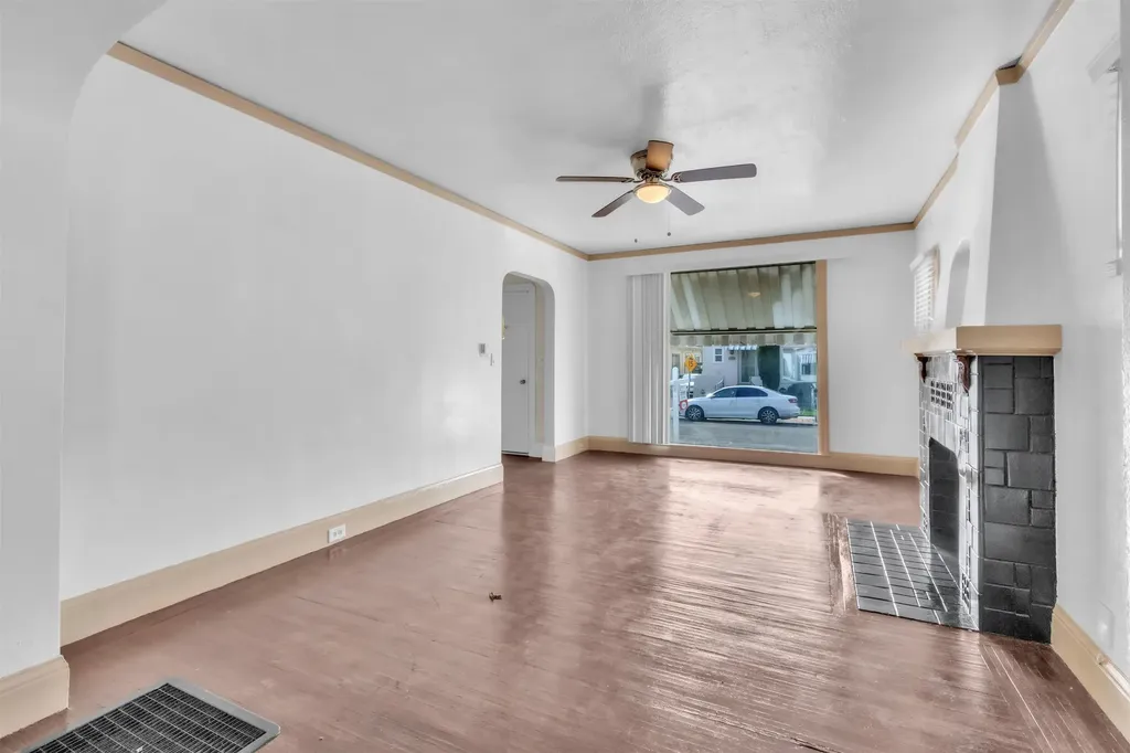 7818 Arthur Street Oakland CA 94605