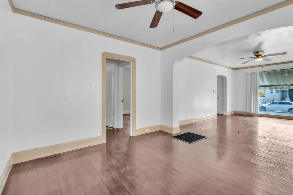 7818 Arthur Street Oakland CA 94605