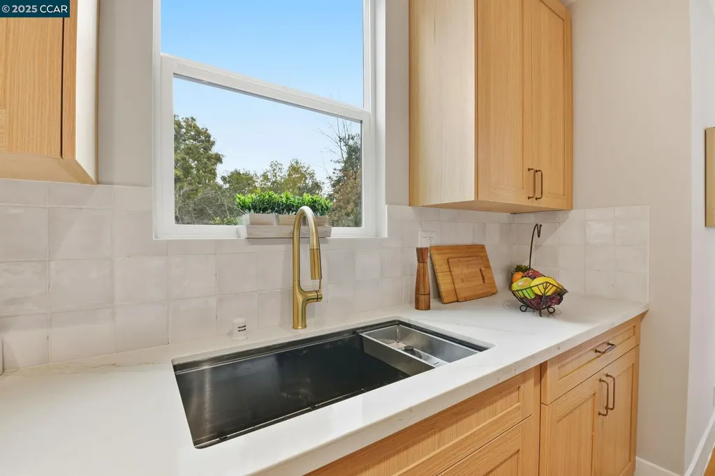 4461 Alhambra Way Martinez CA 94553