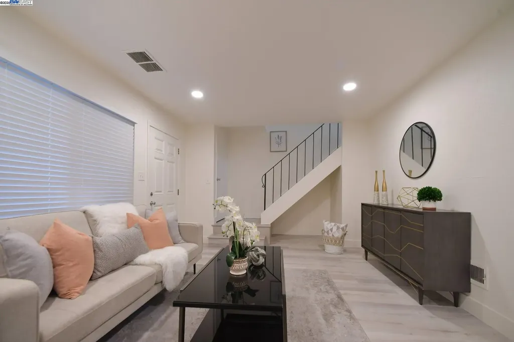 2363 Arf Avenue Hayward CA 94545