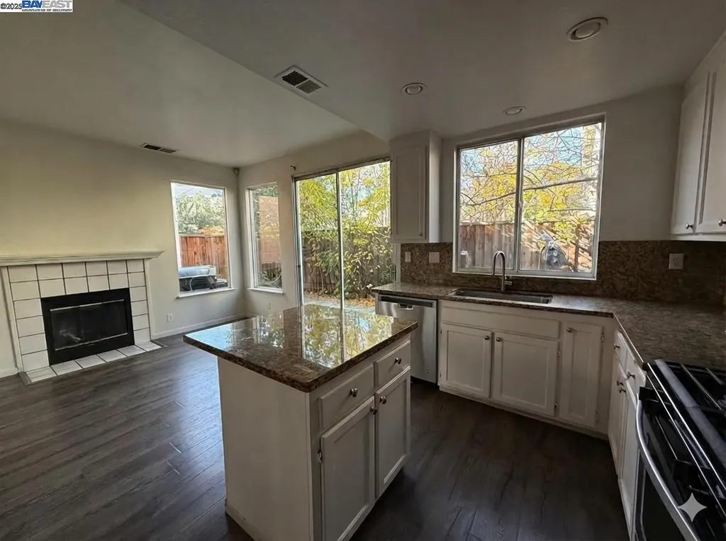 39965 Potrero Drive Newark CA 94560