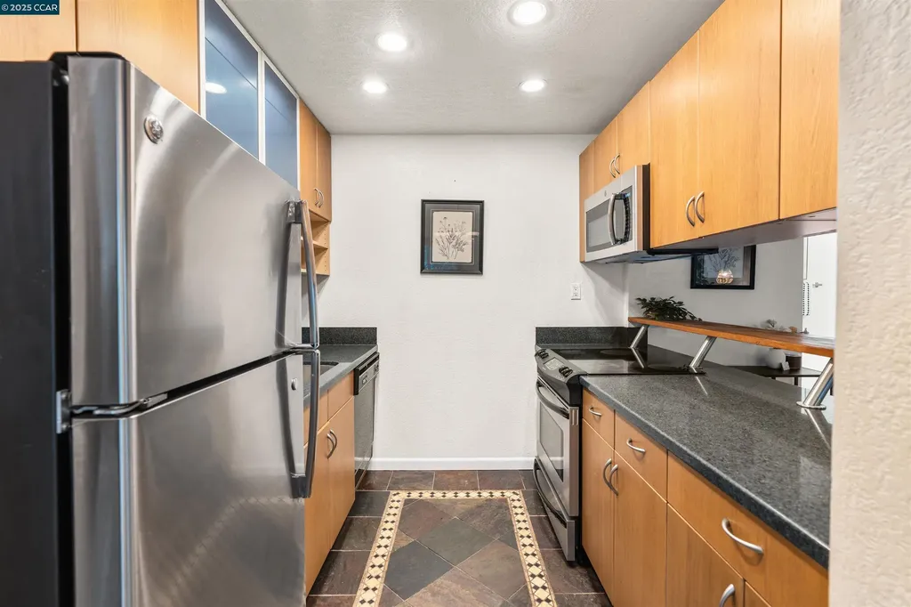 2720 Oak Road Walnut Creek CA 94597