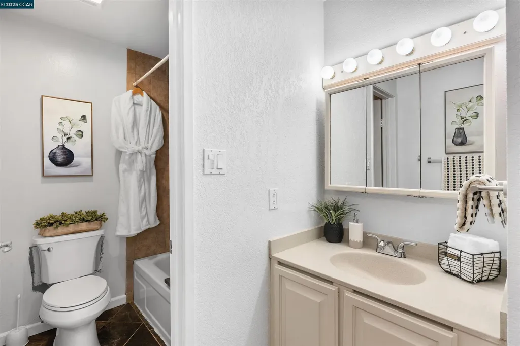 2720 Oak Road Walnut Creek CA 94597
