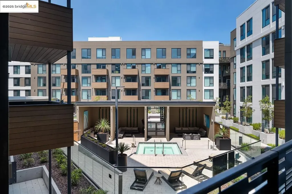 260 Brooklyn Basin Way Oakland CA 94606