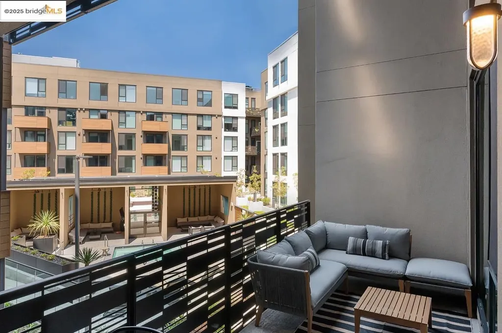 260 Brooklyn Basin Way Oakland CA 94606