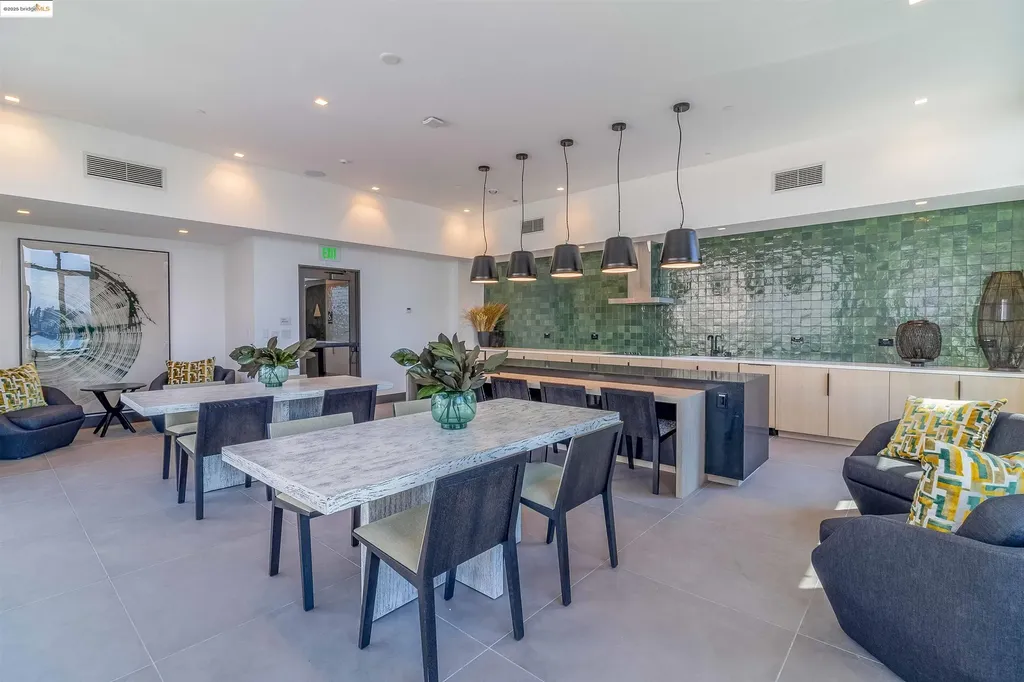 260 Brooklyn Basin Way Oakland CA 94606