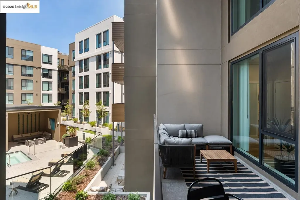 260 Brooklyn Basin Way Oakland CA 94606