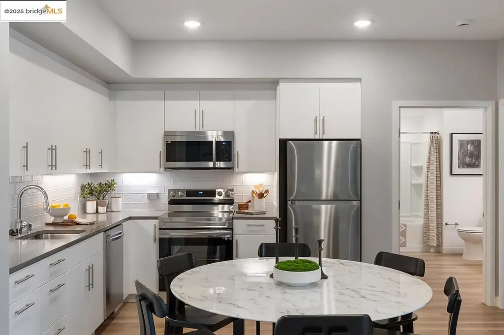260 Brooklyn Basin Way Oakland CA 94606