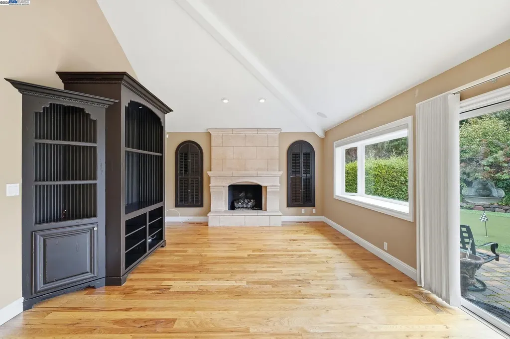 66 Oakridge Court Danville CA 94526