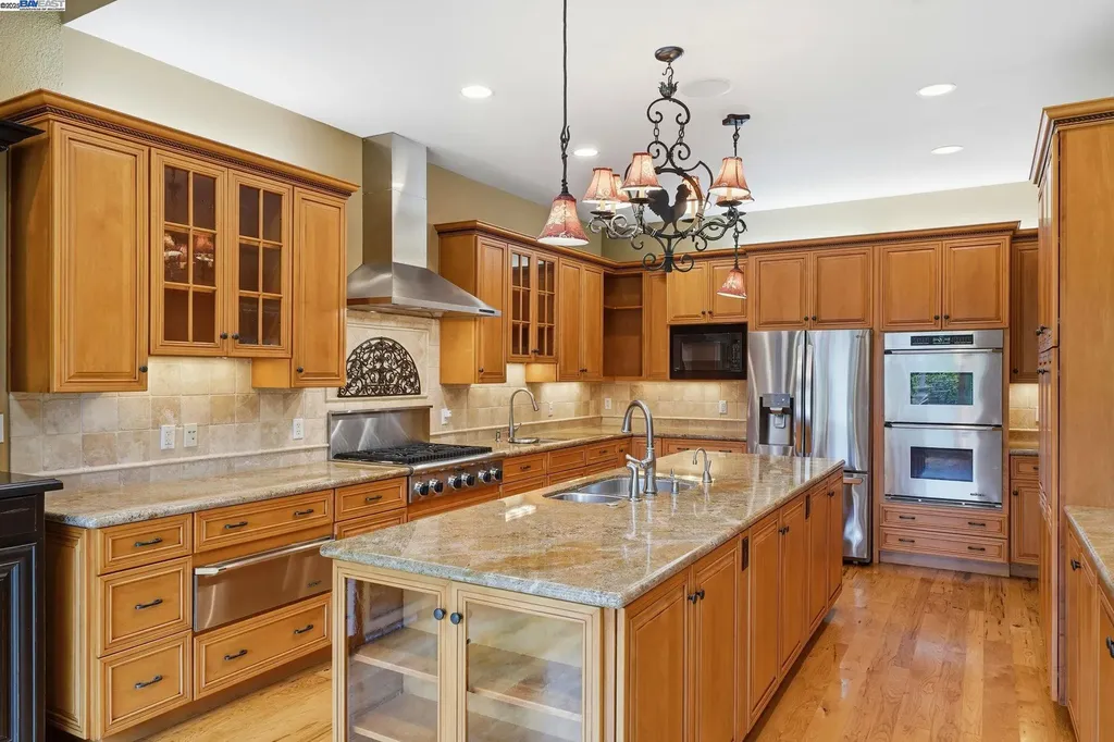 66 Oakridge Court Danville CA 94526