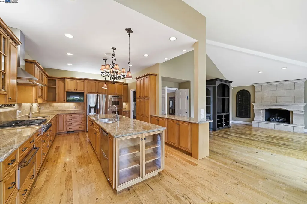 66 Oakridge Court Danville CA 94526