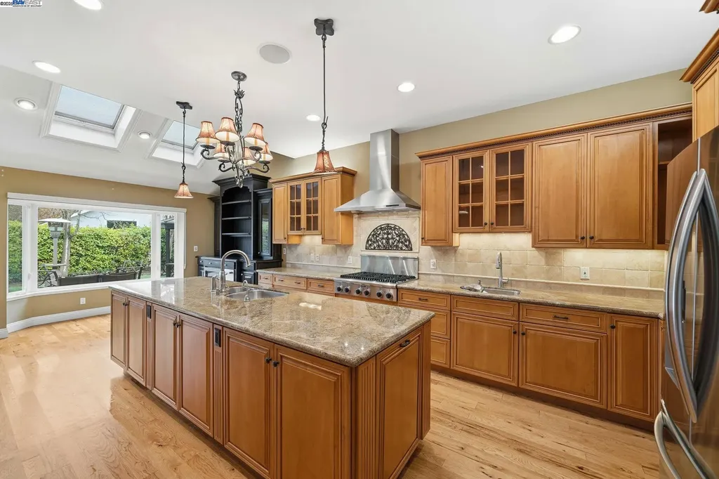 66 Oakridge Court Danville CA 94526