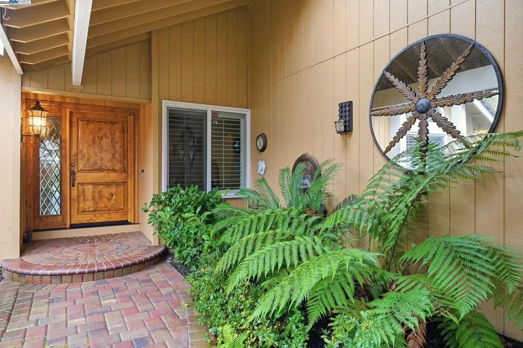 66 Oakridge Court Danville CA 94526