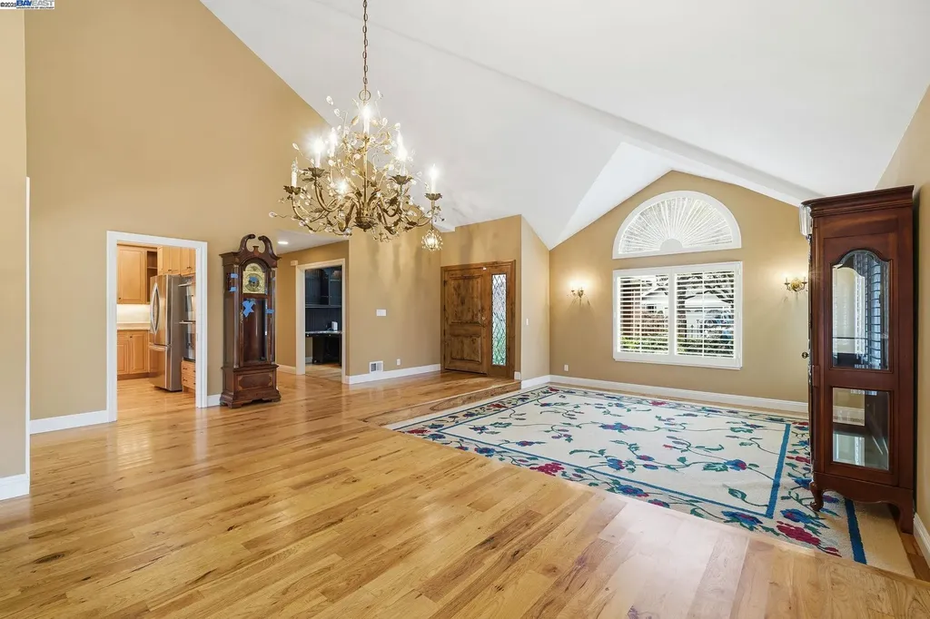 66 Oakridge Court Danville CA 94526