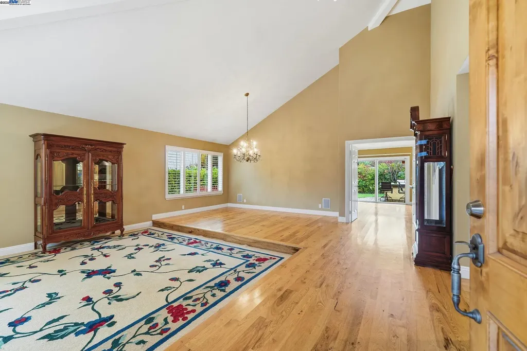 66 Oakridge Court Danville CA 94526