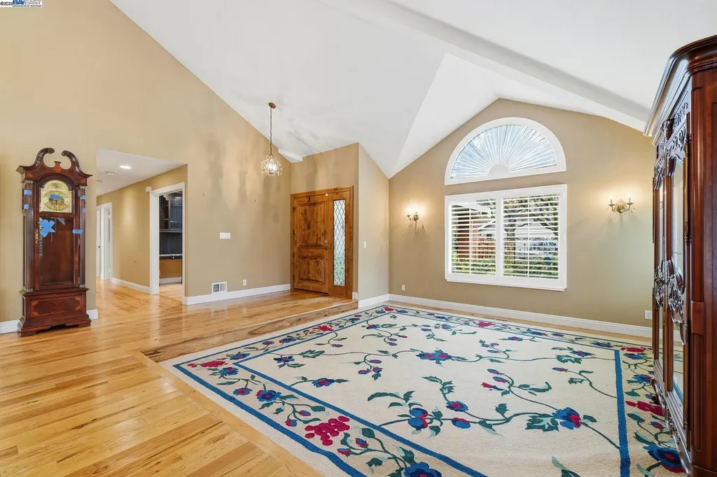 66 Oakridge Court Danville CA 94526