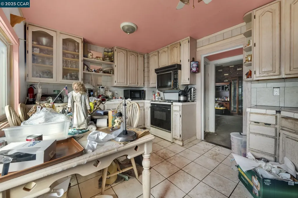 73 Tioga Avenue San Francisco CA 94134