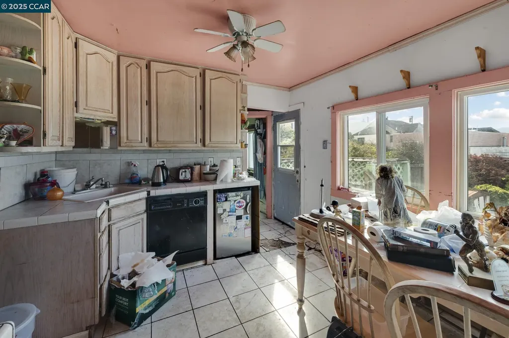 73 Tioga Avenue San Francisco CA 94134