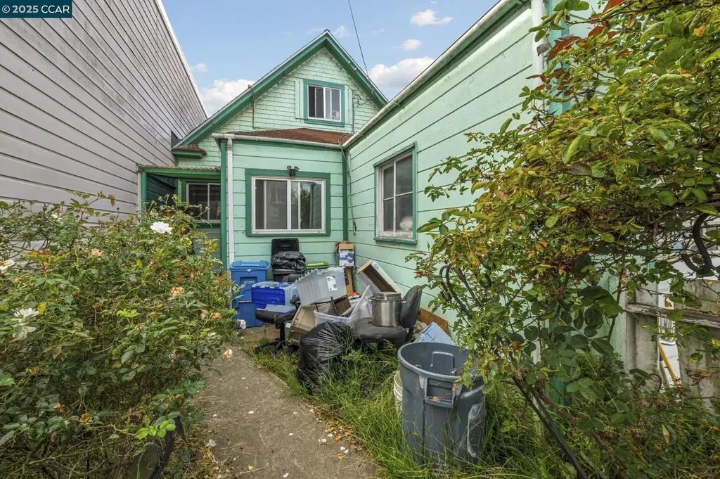 73 Tioga Avenue San Francisco CA 94134