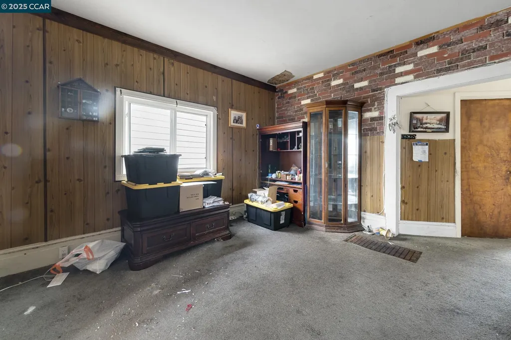 73 Tioga Avenue San Francisco CA 94134