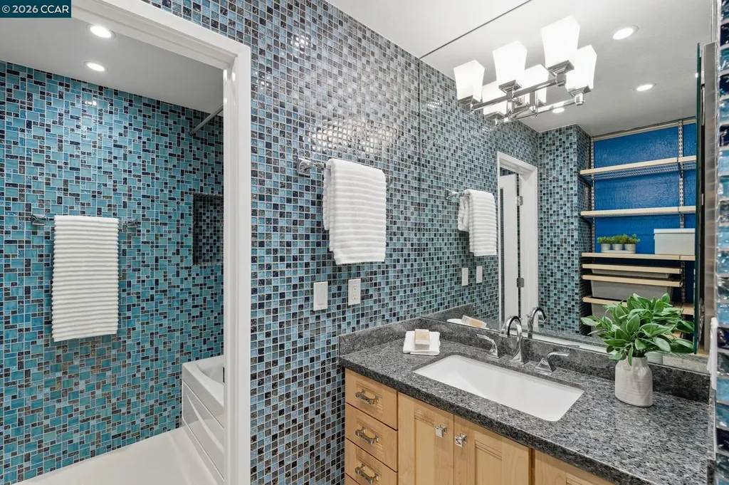 1585 Moraga Way Moraga CA 94556
