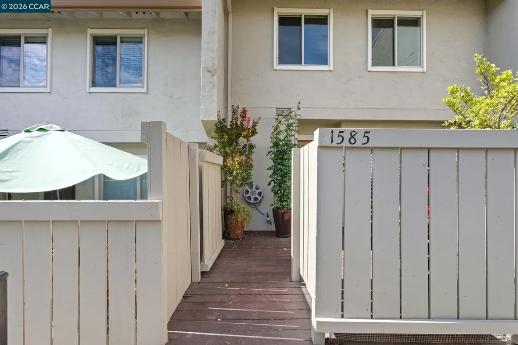 1585 Moraga Way Moraga CA 94556