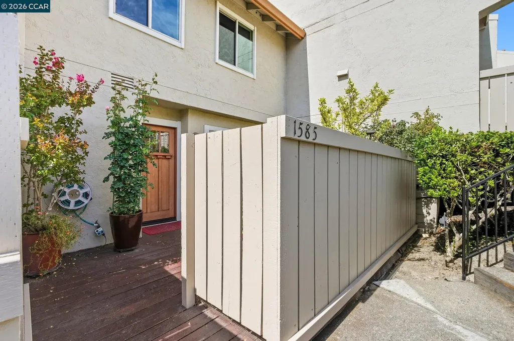 1585 Moraga Way Moraga CA 94556