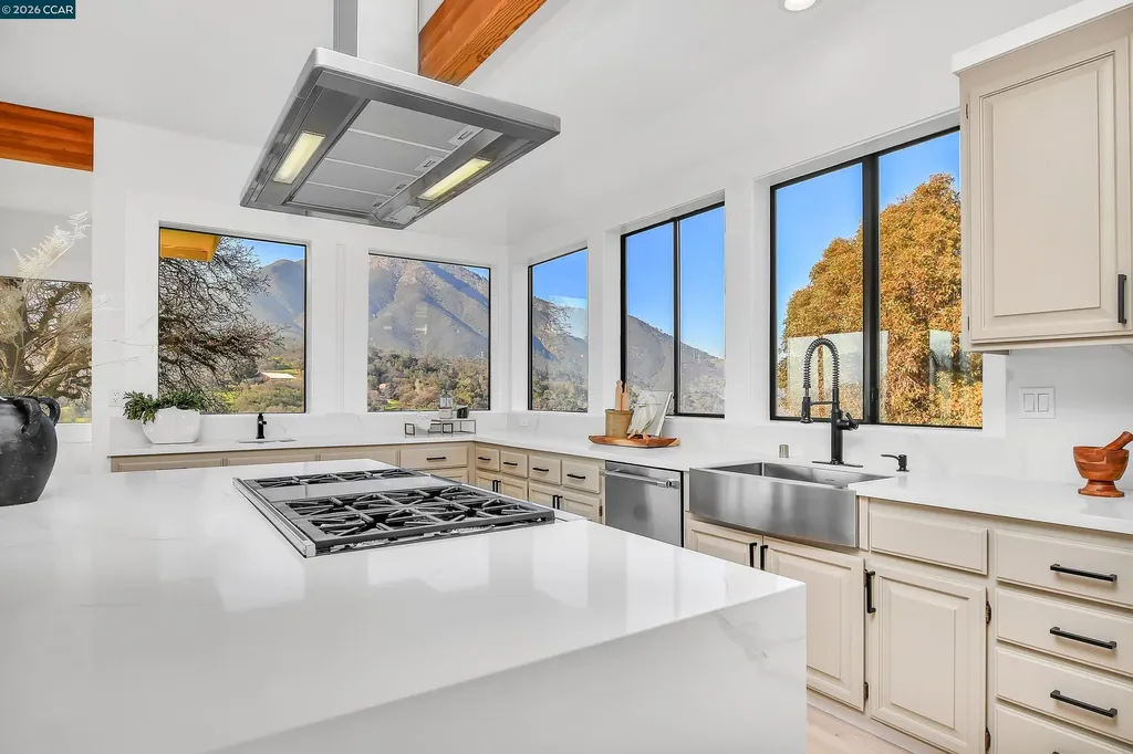 420 Leon Court Clayton CA 94517