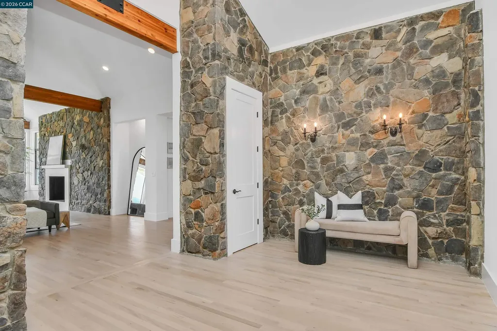 420 Leon Court Clayton CA 94517