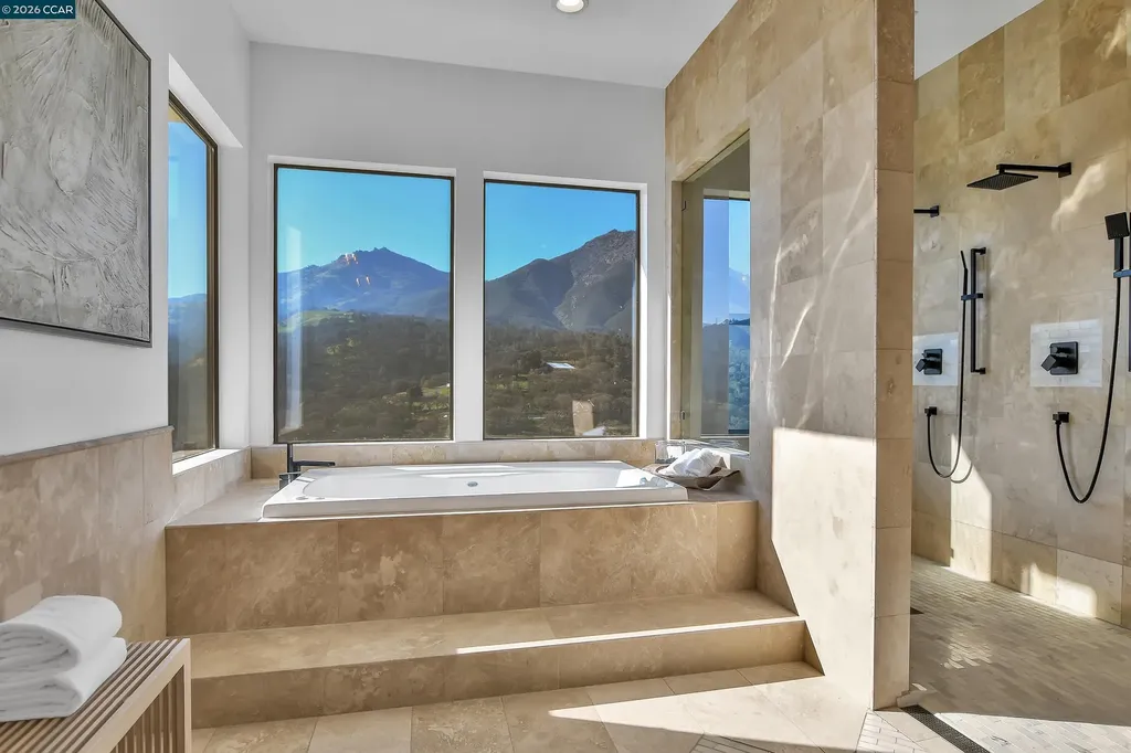 420 Leon Court Clayton CA 94517