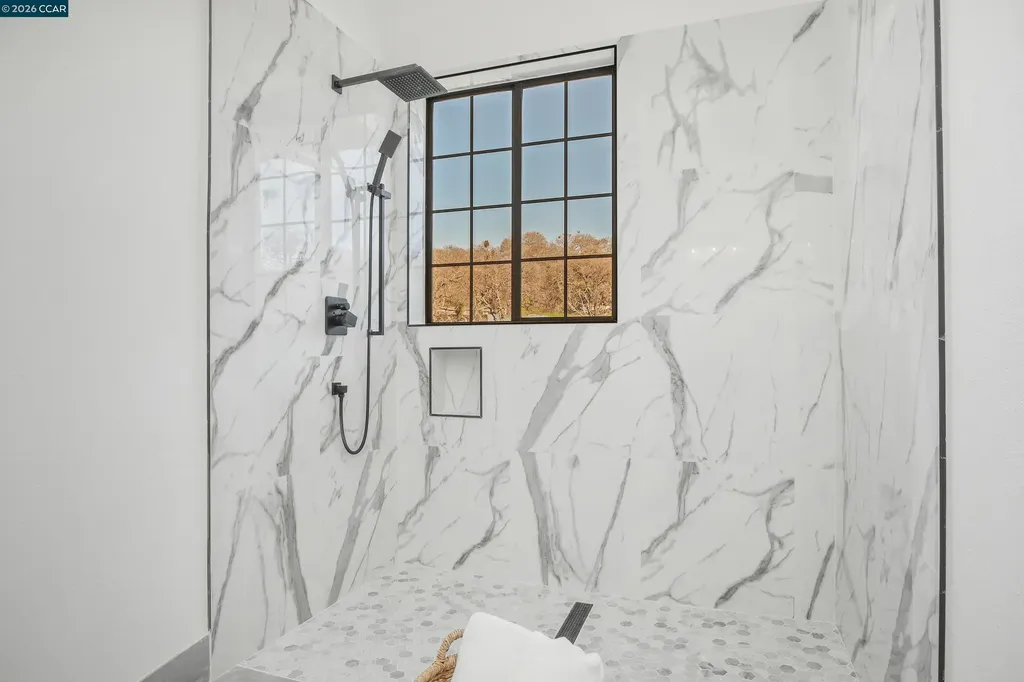 420 Leon Court Clayton CA 94517